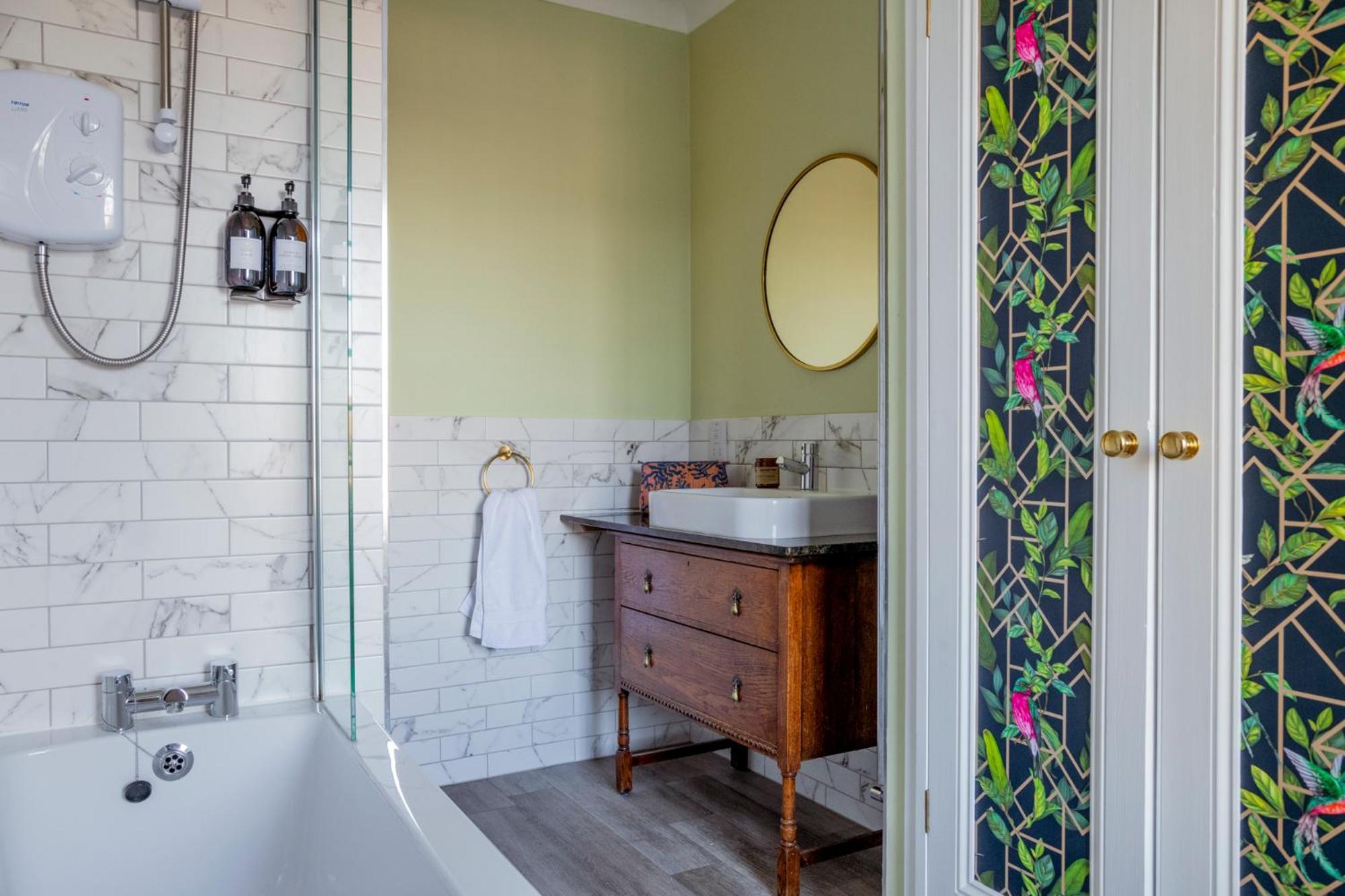 Morleys Rooms - Located In The Heart Of Hurstpierpoint By Huluki Sussex Stays 外观 照片